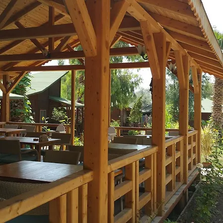 מלון Oba Beach *