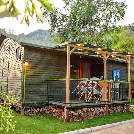 מלון Oba Beach *