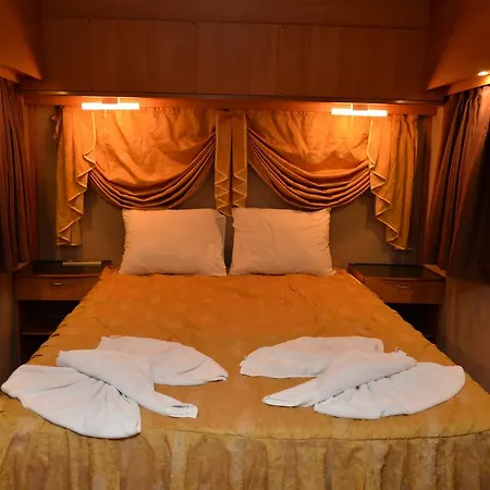 Oba Beach Hotel *